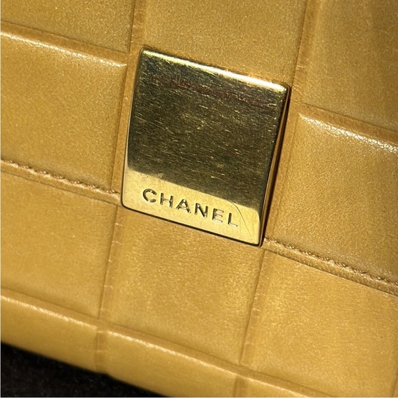 Chanel Tan Chocolate Bar wallet w/box & authenticity card. - Picture 2 of 15